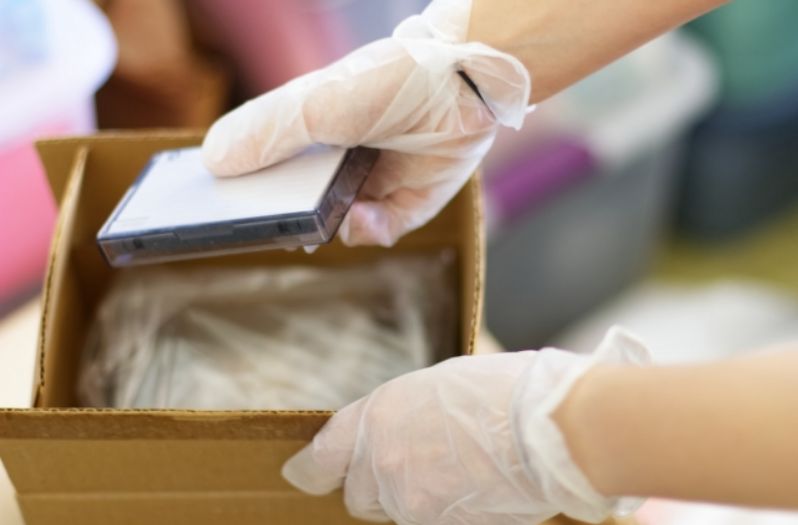 貴重品・処分品の仕分け作業