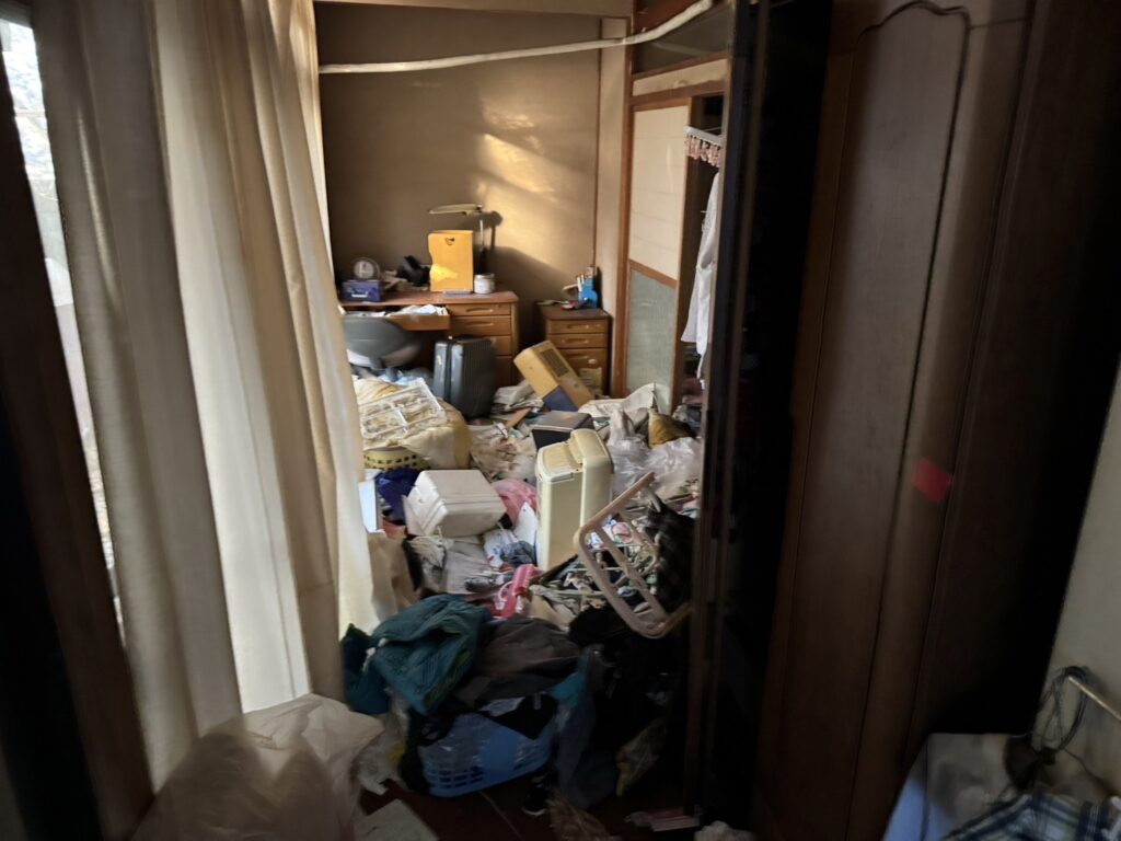 府中町アパート1DKの単身ゴミ屋敷片付け事例 Before