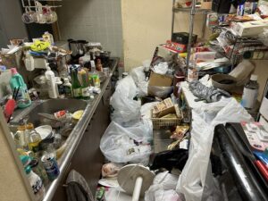 福山市二世帯住宅 4LDK のゴミ屋敷片付け事例（実質2部屋対応）