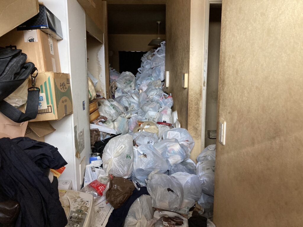 宮城県多賀城市3DK戸建てM.A様のゴミ屋敷片付け事例 Before