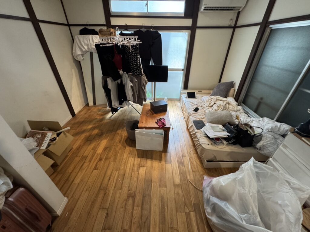 愛媛県八幡浜市1DKマンションA.Y様のゴミ屋敷片付け事例 Before