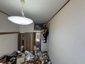 福岡県太宰府市1RマンションA.H様のゴミ屋敷片付け事例