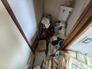 長崎県松浦市5LDK二世帯住宅T.M様のゴミ屋敷片付け事例