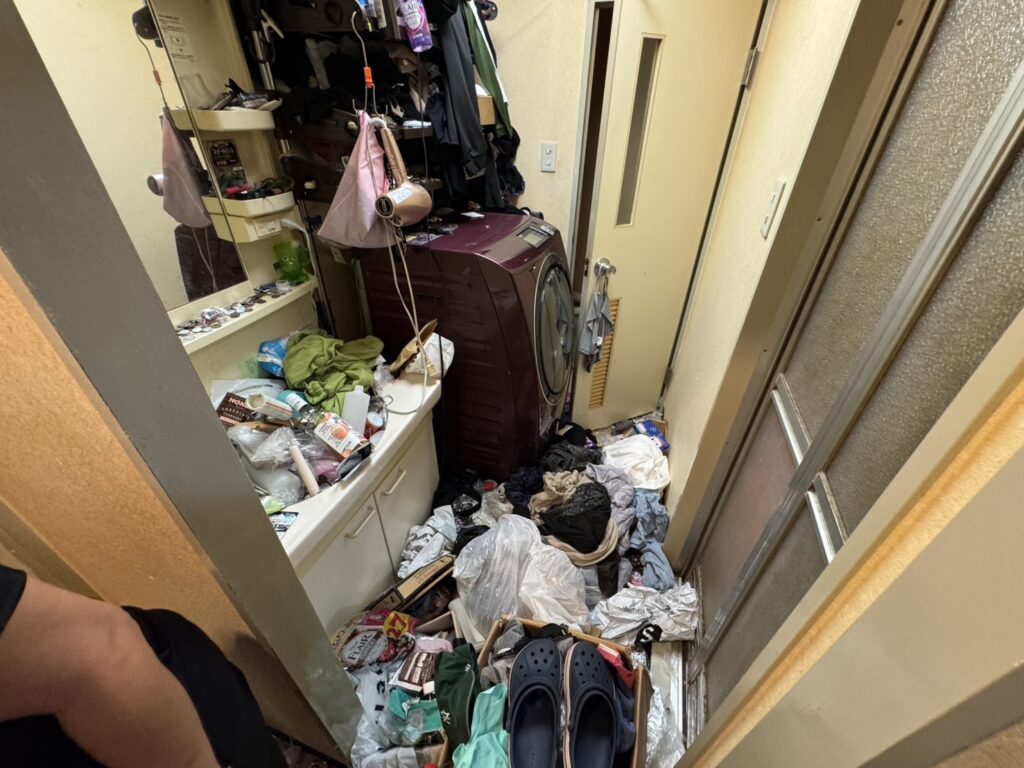 熊本県合志市2LDK戸建てY.N様のゴミ屋敷片付け事例 Before