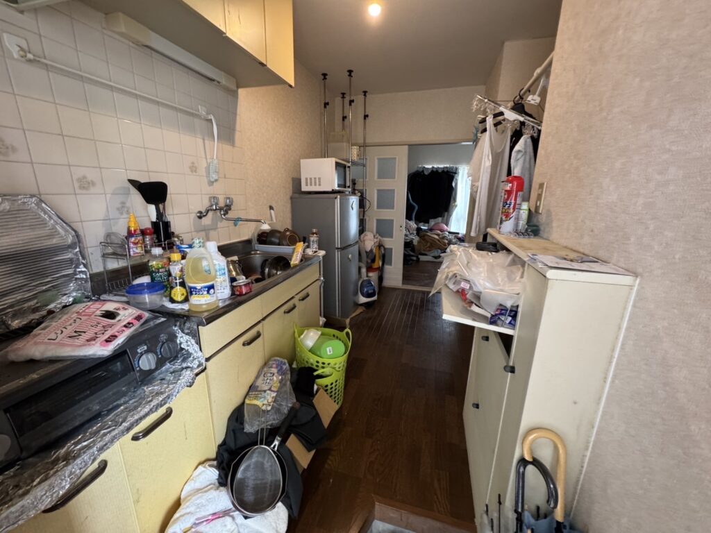 埼玉県越谷市1RマンションT様の特殊清掃作業事例 Before