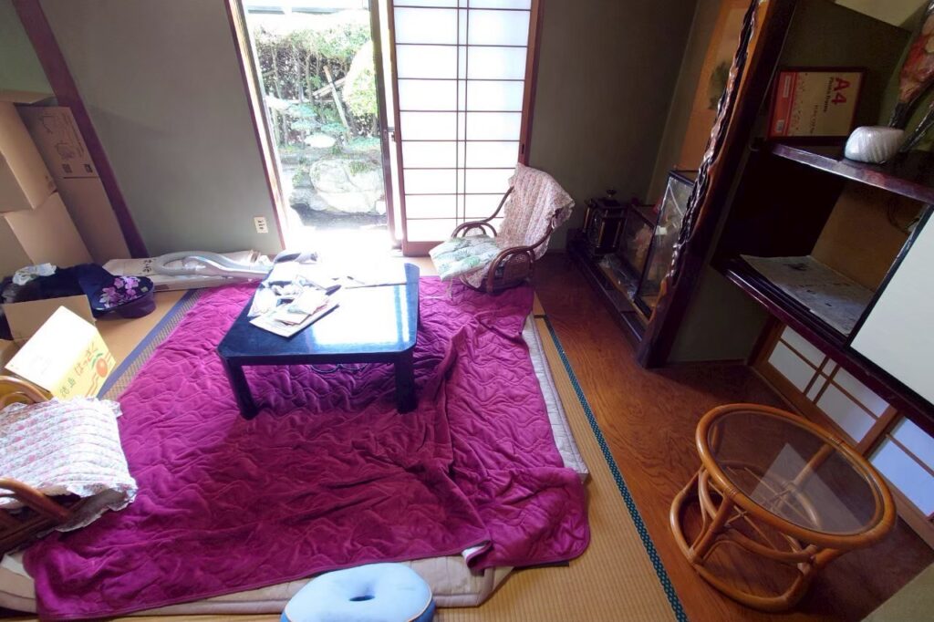 東京都板橋区1KマンションI様の特殊清掃作業事例 Before