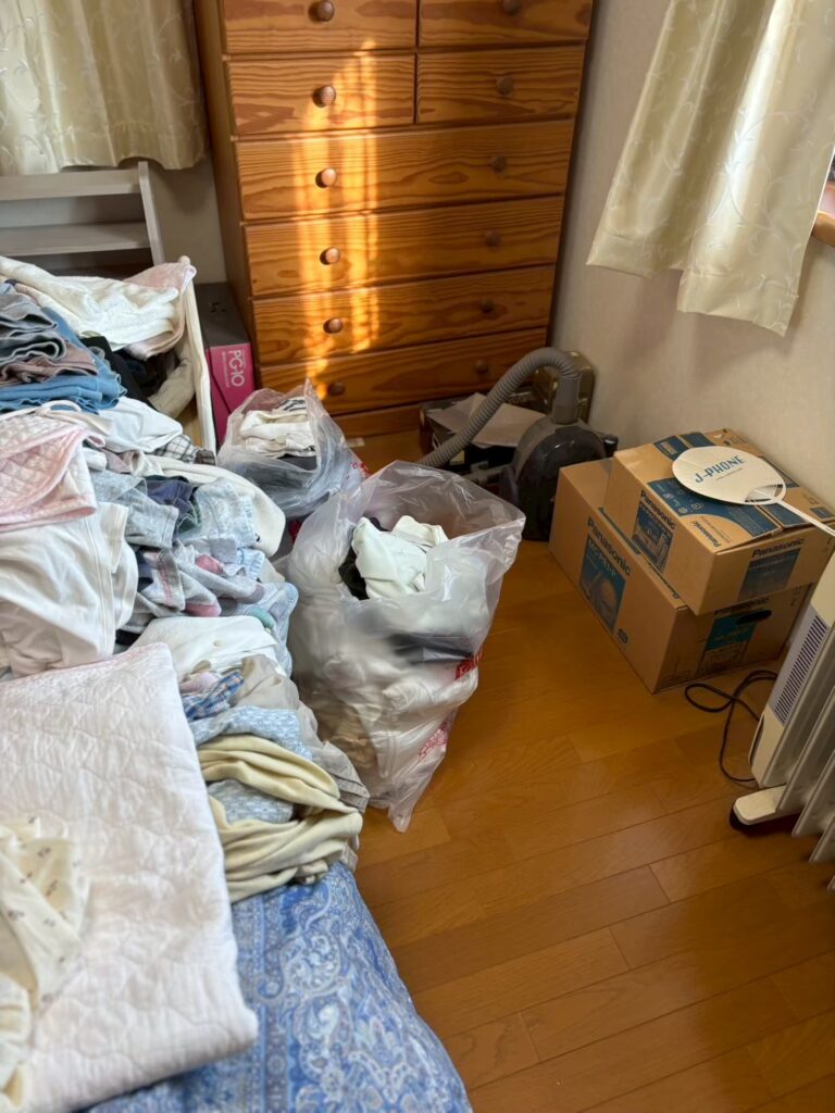 長野県上田市1KアパートF様の特殊清掃作業事例 Before