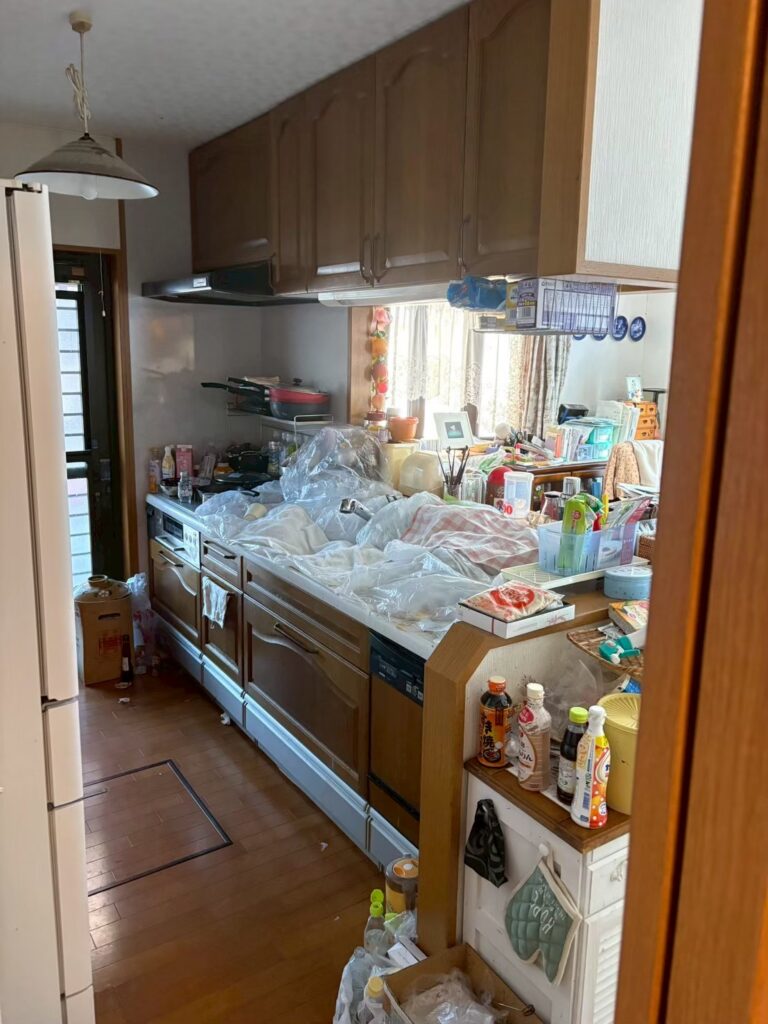 岐阜県大垣市2DKマンションU様の特殊清掃作業事例 Before