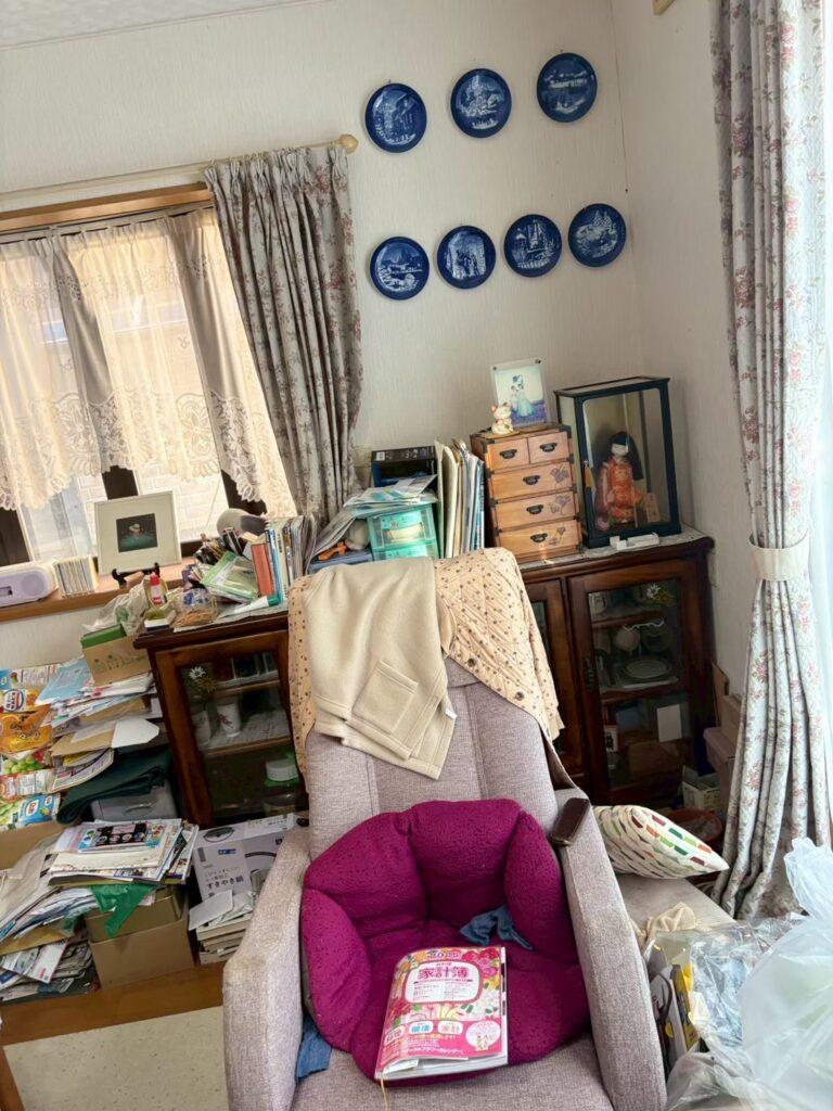 静岡県磐田市1KアパートN様の特殊清掃作業事例 Before