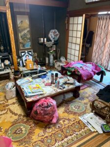 滋賀県長浜市1RアパートO様の特殊清掃作業事例