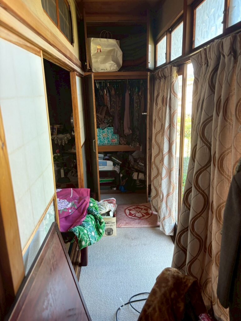 滋賀県近江八幡市1RアパートF様の特殊清掃作業事例 Before