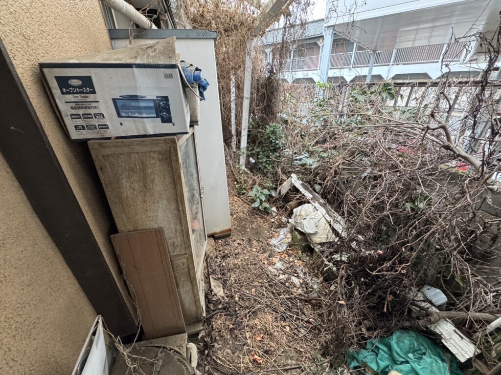 長野県茅野市2DKマンションS.M様のゴミ屋敷片付け事例 Before