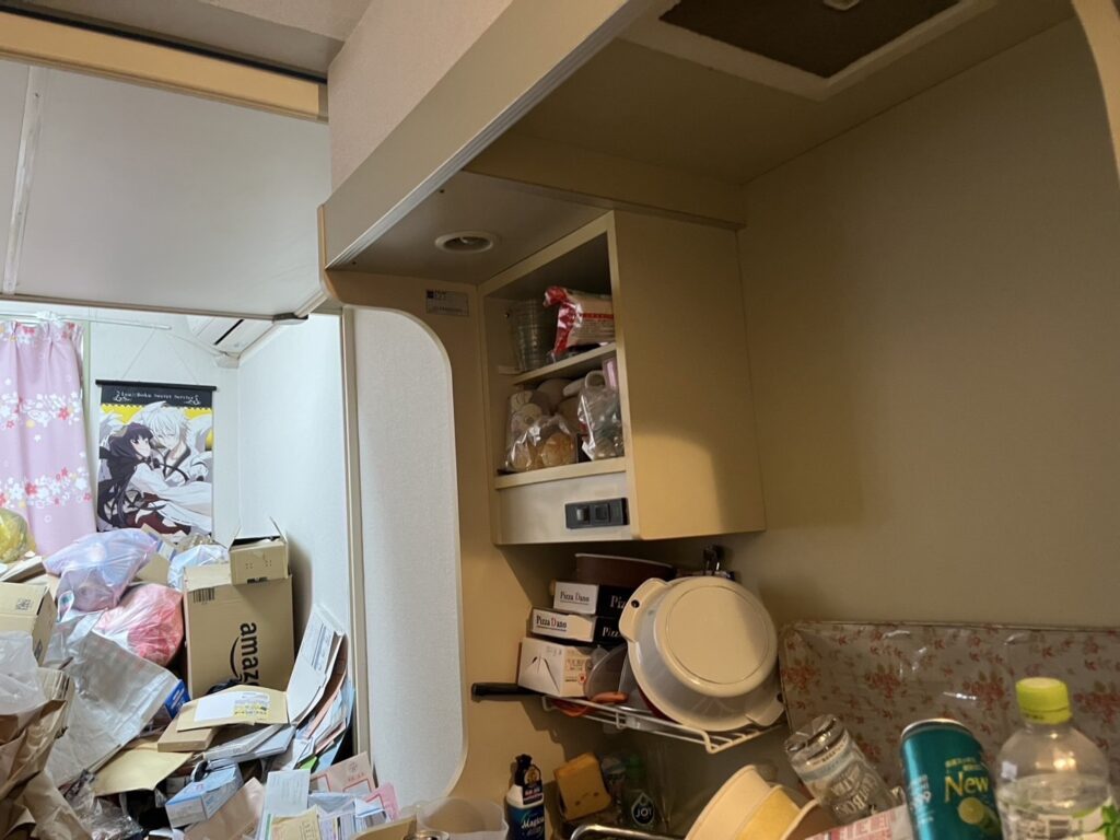 三重県名張市1KマンションR.S様のゴミ屋敷片付け事例 Before