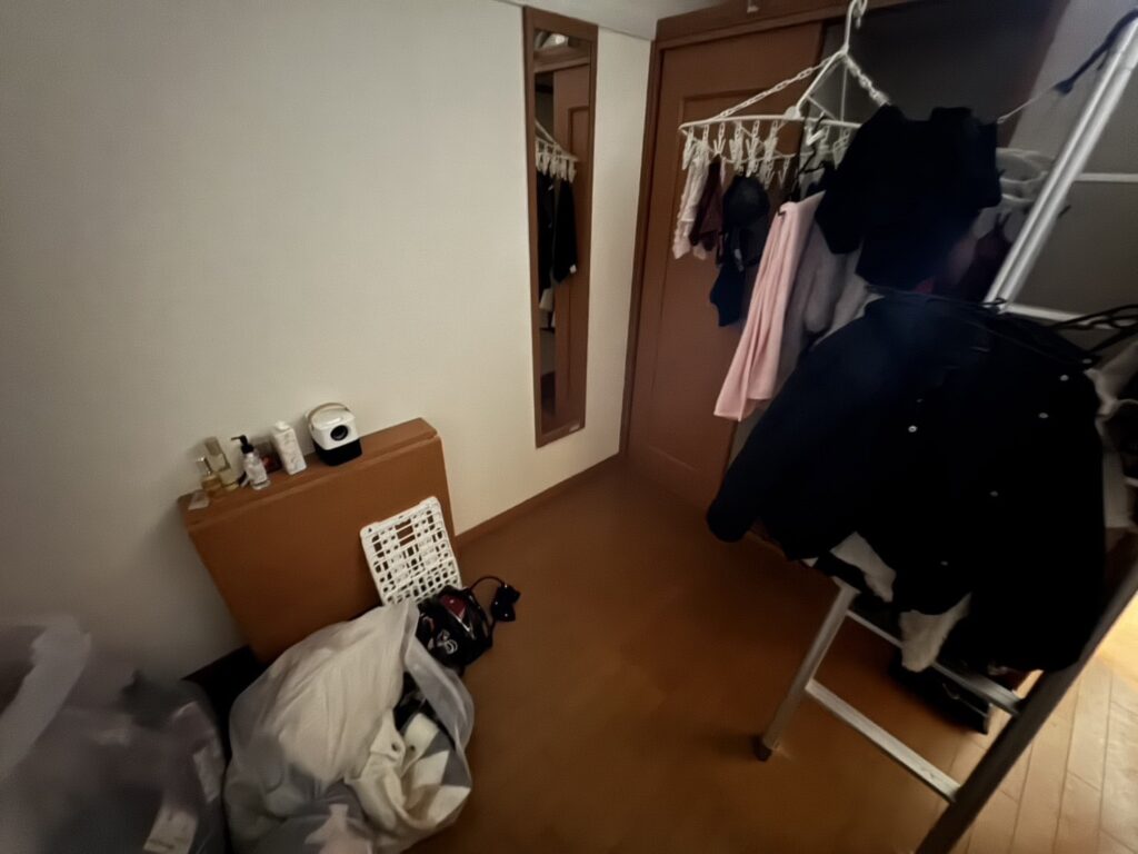 青森県むつ市2DKアパートH様の特殊清掃作業事例 Before