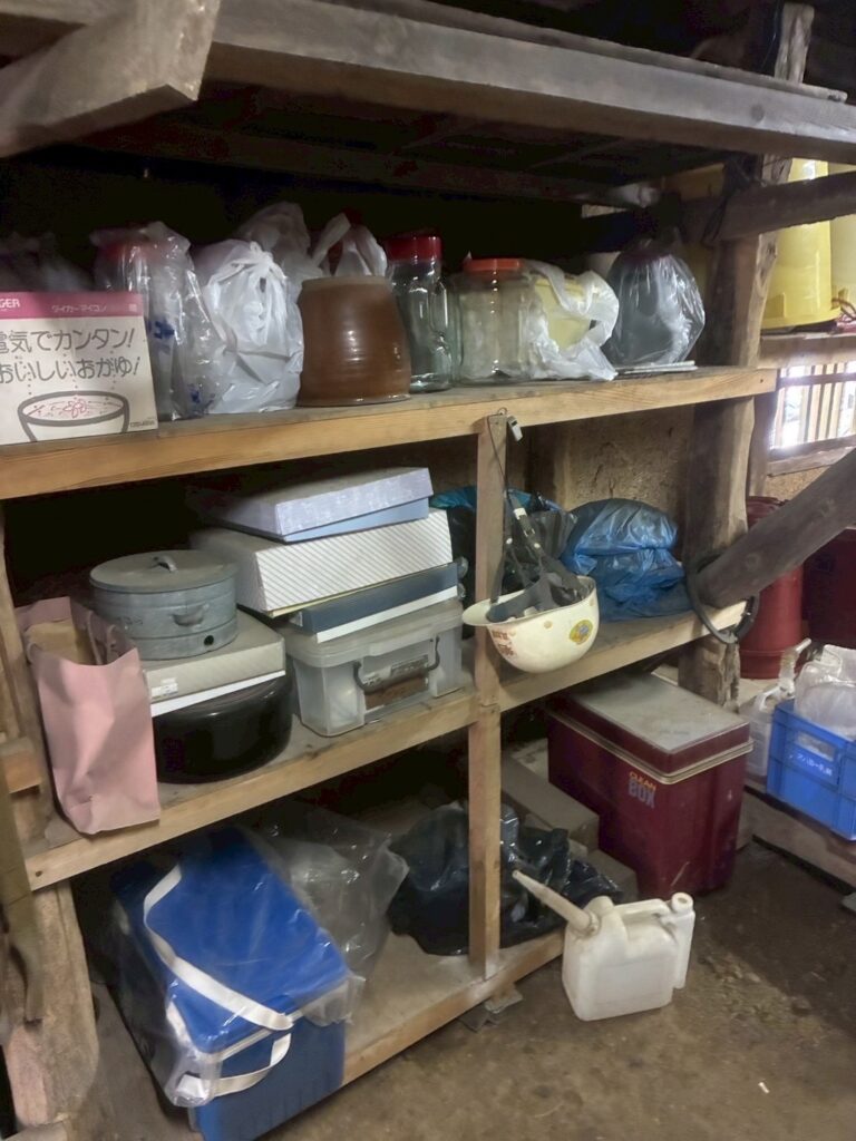 秋田県能代市1KマンションW様の特殊清掃作業事例 Before