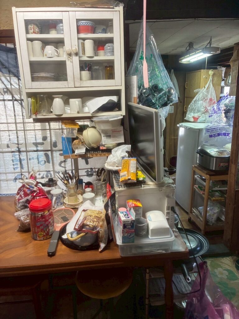 群馬県高崎市2DKアパートF様の特殊清掃作業事例 Before