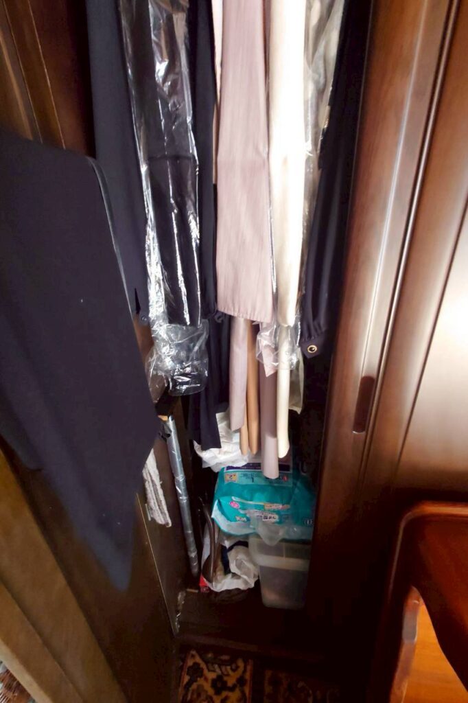 奈良県香芝市1KアパートY様の特殊清掃作業事例 Before