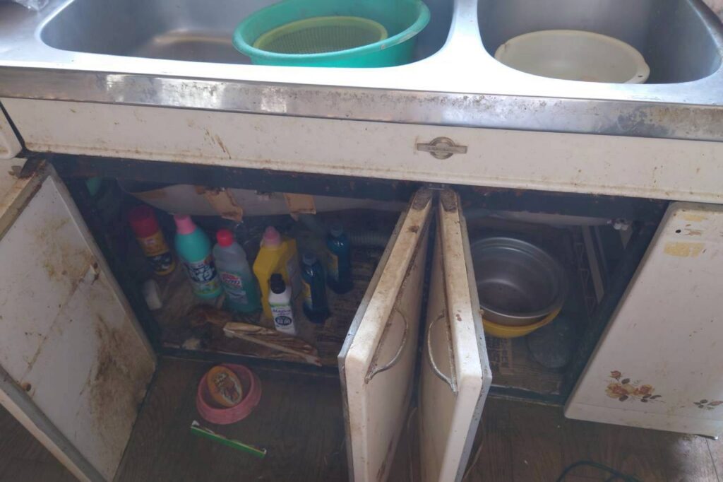 愛媛県松山市1RマンションK様の特殊清掃作業事例 Before