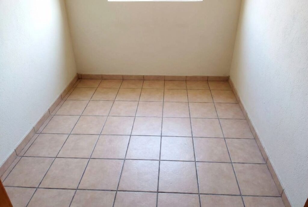 佐賀県唐津市1KアパートF様の特殊清掃作業事例 After