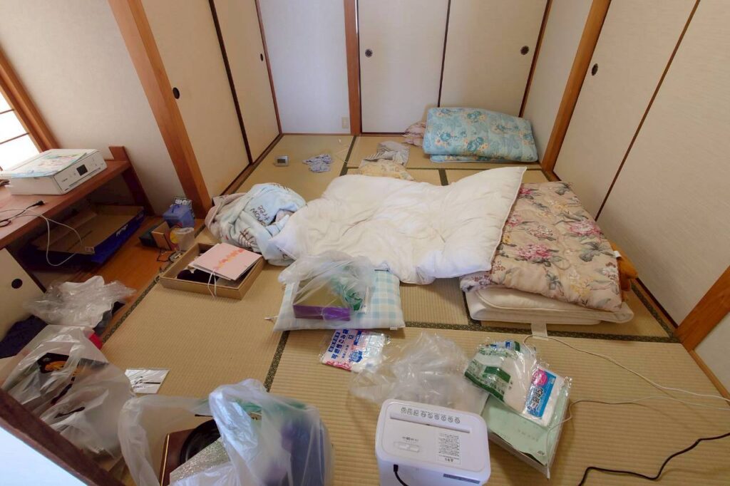 北海道小樽市4LDK二世帯住宅K様の遺品整理事例 Before