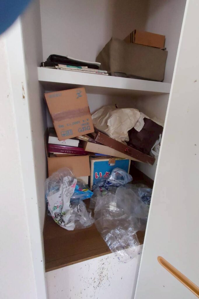 福井県越前市1DKアパートE様の遺品整理事例 Before