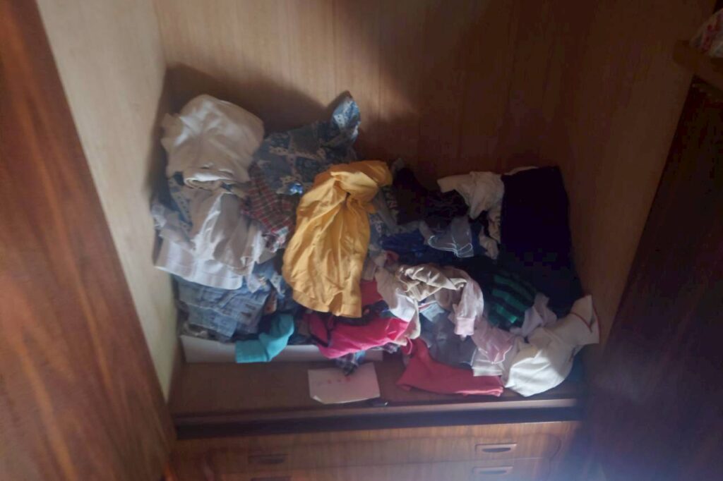 岐阜県大垣市4LDK二世帯住宅N様の遺品整理事例 Before