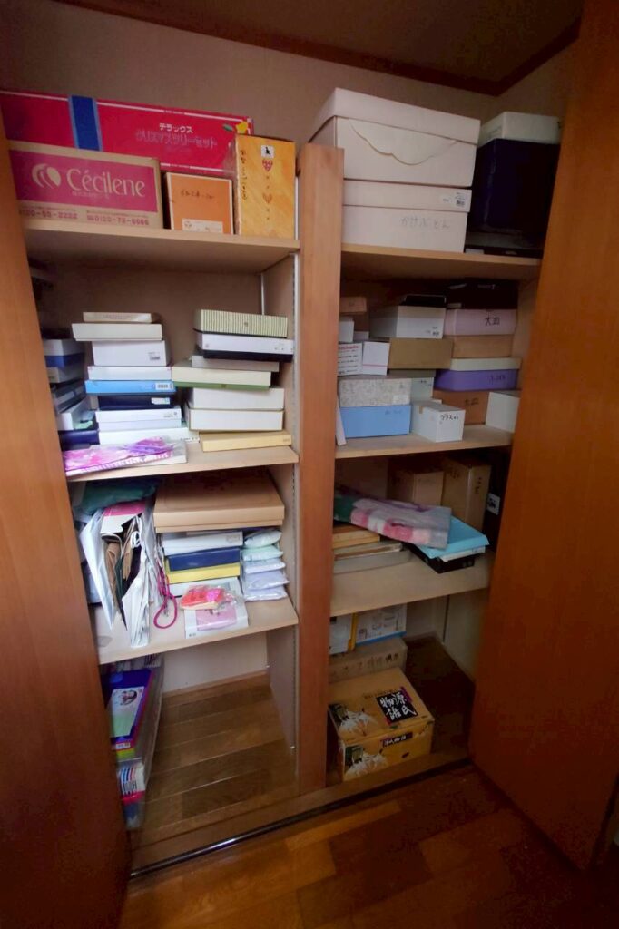 青森県むつ市1LDKマンションT様の遺品整理事例 Before