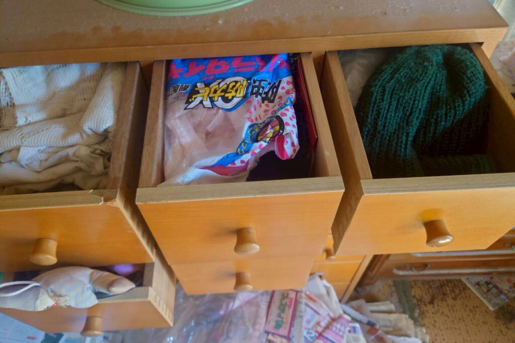 滋賀県長浜市2DKマンションE様の遺品整理事例 Before