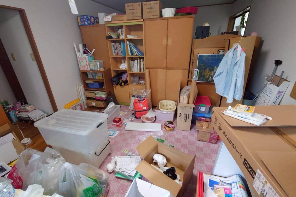 岩手県盛岡市1LDKマンションT様の遺品整理事例 Before