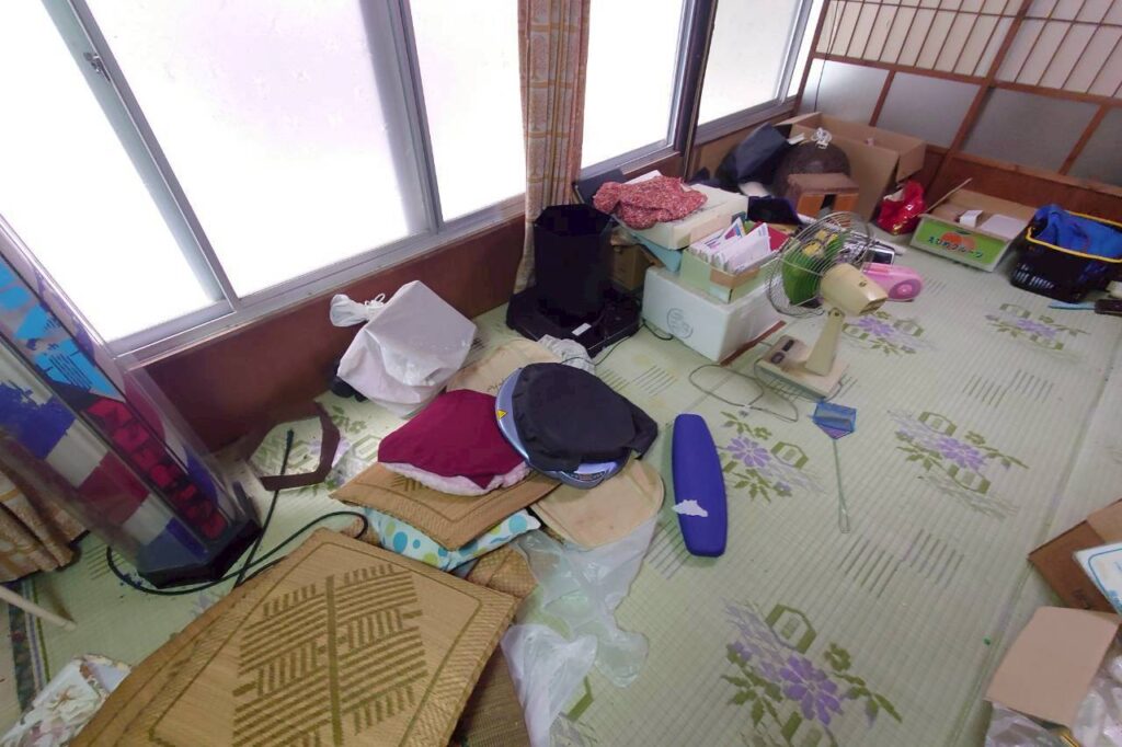 兵庫県尼崎市5LDK二世帯住宅W様の遺品整理事例 Before