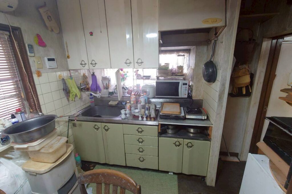 島根県浜田市1KアパートY様の遺品整理事例 Before