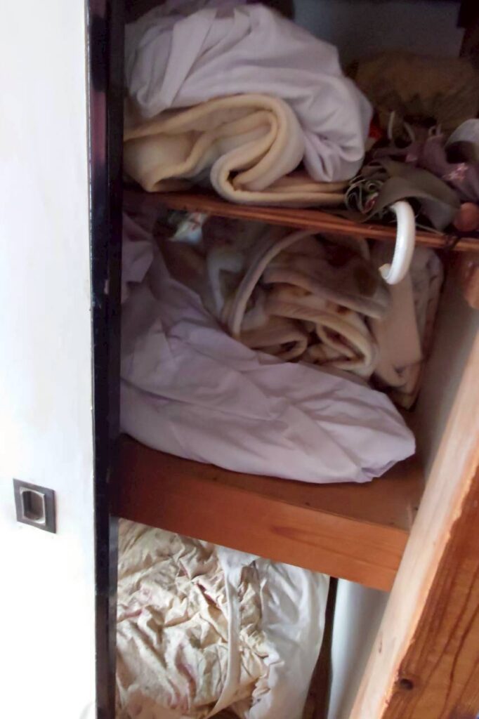 山口県宇部市1KマンションF様の遺品整理事例 Before