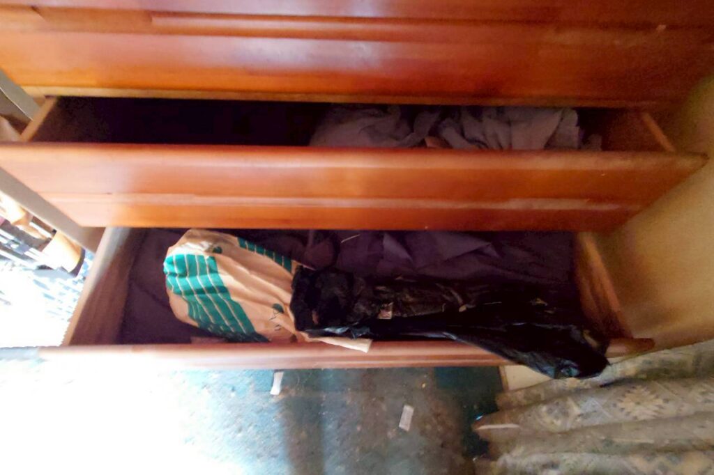 福岡県北九州市小倉北区2LDK戸建てK様の遺品整理事例 Before