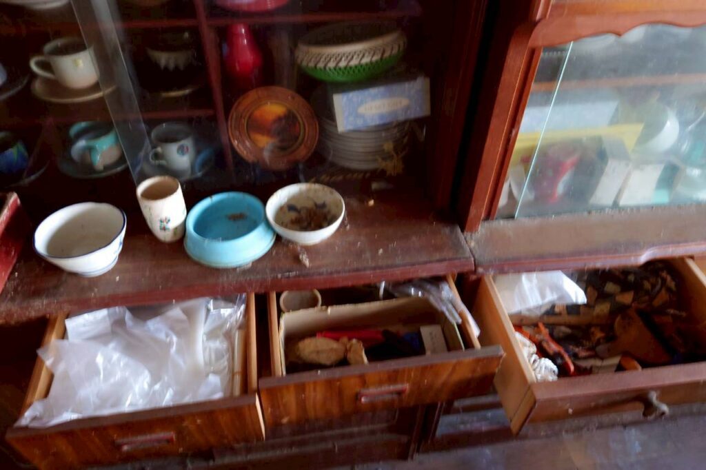 鹿児島県薩摩川内市2DKアパートH様の遺品整理事例 Before