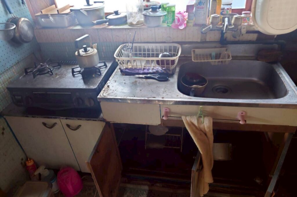 栃木県那須塩原市2DK戸建てK様の遺品整理事例 Before