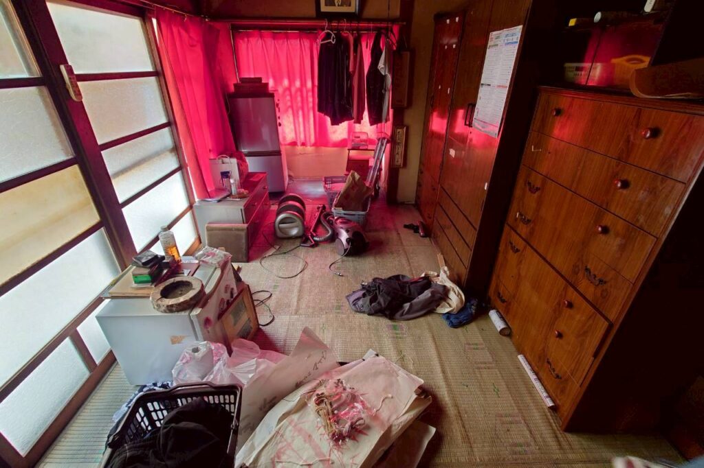 埼玉県越谷市1RアパートI様の遺品整理事例 Before