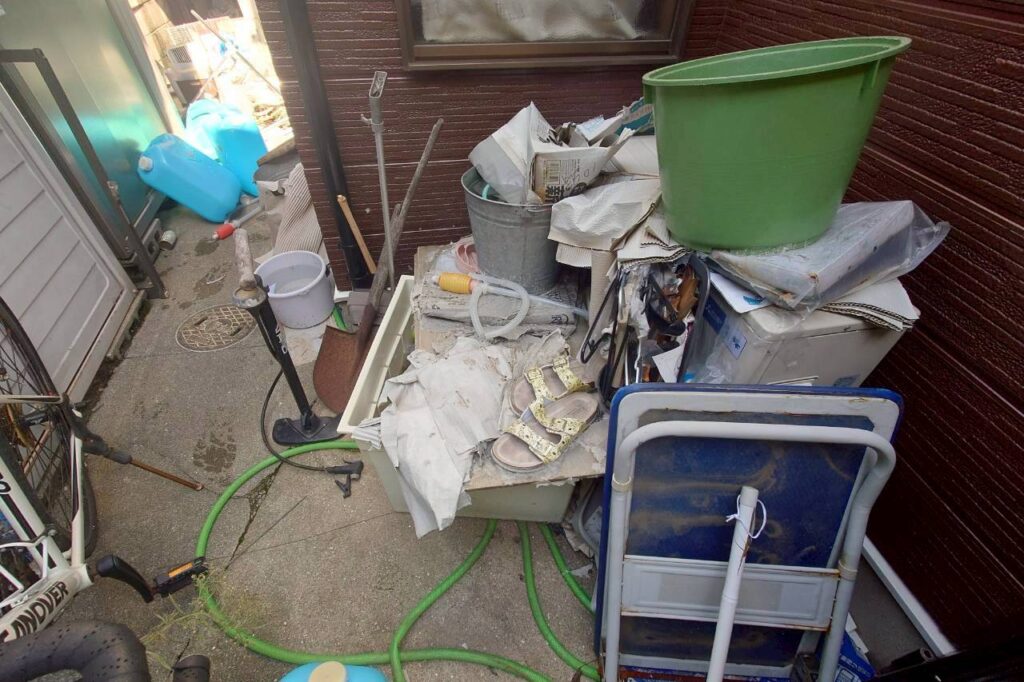 千葉県松戸市3LDKマンションN様の遺品整理事例 Before