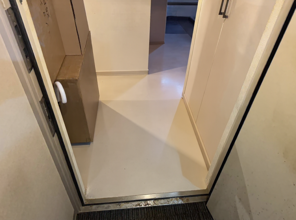 山口県阿武町2DKマンションI様のゴミ屋敷片付け事例 After