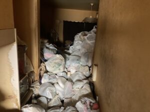 山口県和木町2LDKマンションA様のゴミ屋敷片付け事例