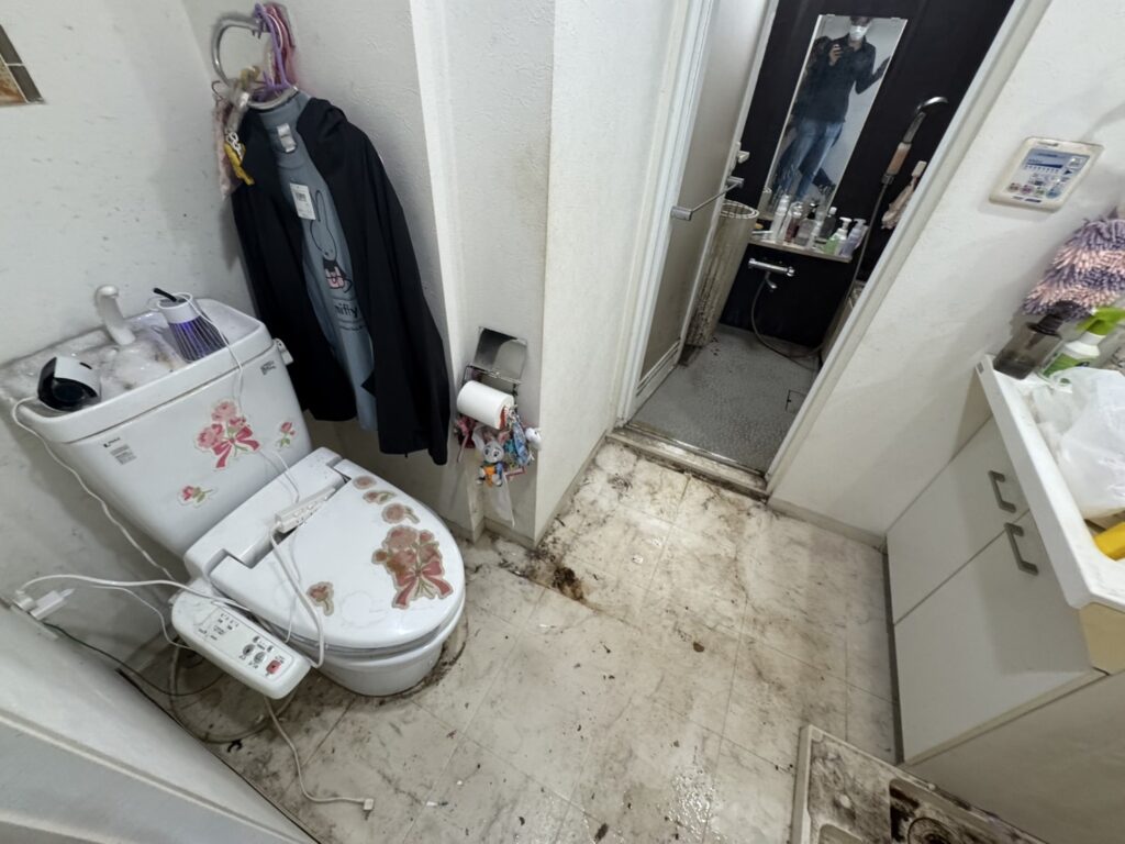 岡山県和気町3LDK戸建てH様のゴミ屋敷片付け事例 Before