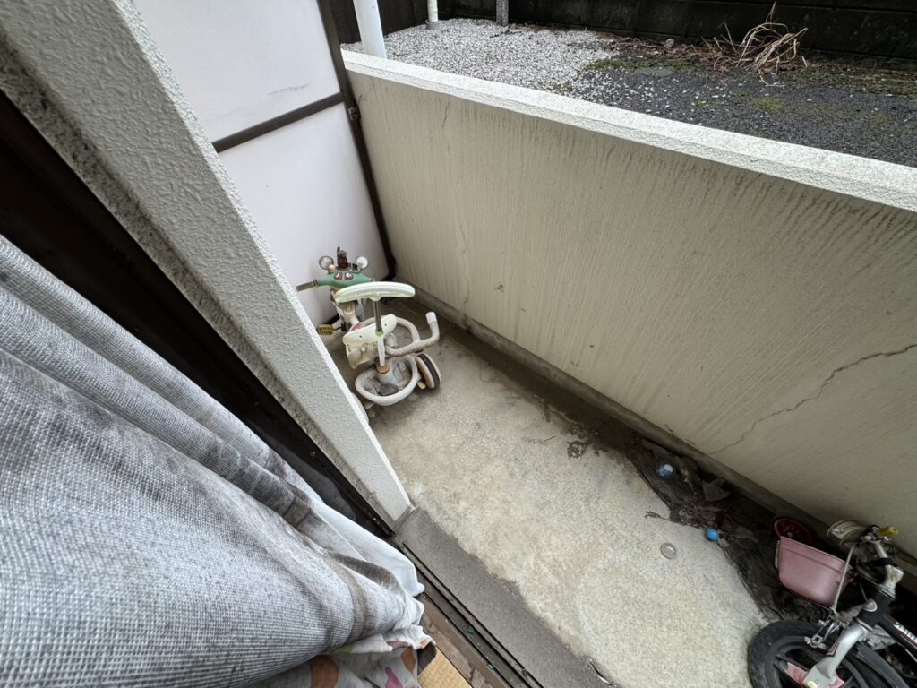 岡山県西粟倉村2LDK店舗兼住宅W様のゴミ屋敷片付け事例 Before