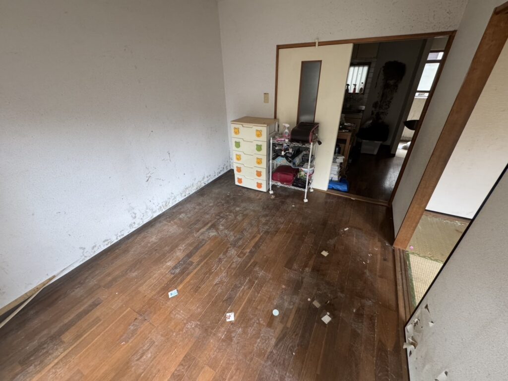 岡山県吉備中央町3DK戸建てU様のゴミ屋敷片付け事例 Before