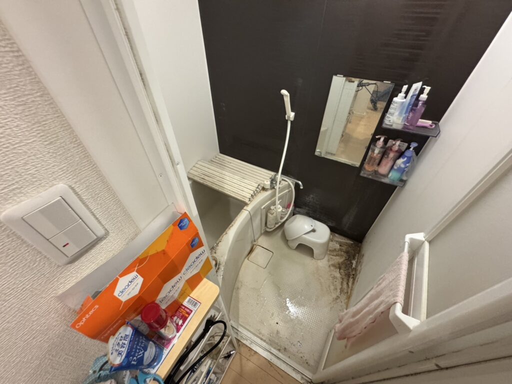 島根県安来市4LDK戸建てY様のゴミ屋敷片付け事例 Before