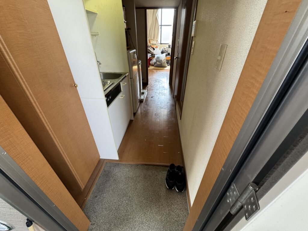 島根県飯南町5LDK以上二世帯住宅Y様のゴミ屋敷片付け事例 Before