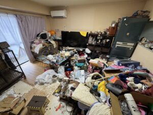 島根県西ノ島町4LDK店舗兼住宅A様のゴミ屋敷片付け事例