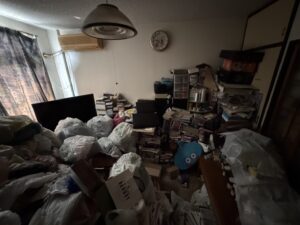 山口県光市3DK店舗兼住宅I様のゴミ屋敷片付け事例