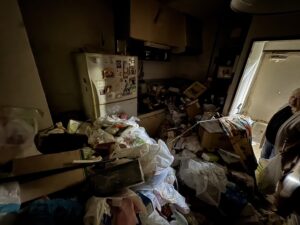 山口県長門市2DKマンションO様のゴミ屋敷片付け事例