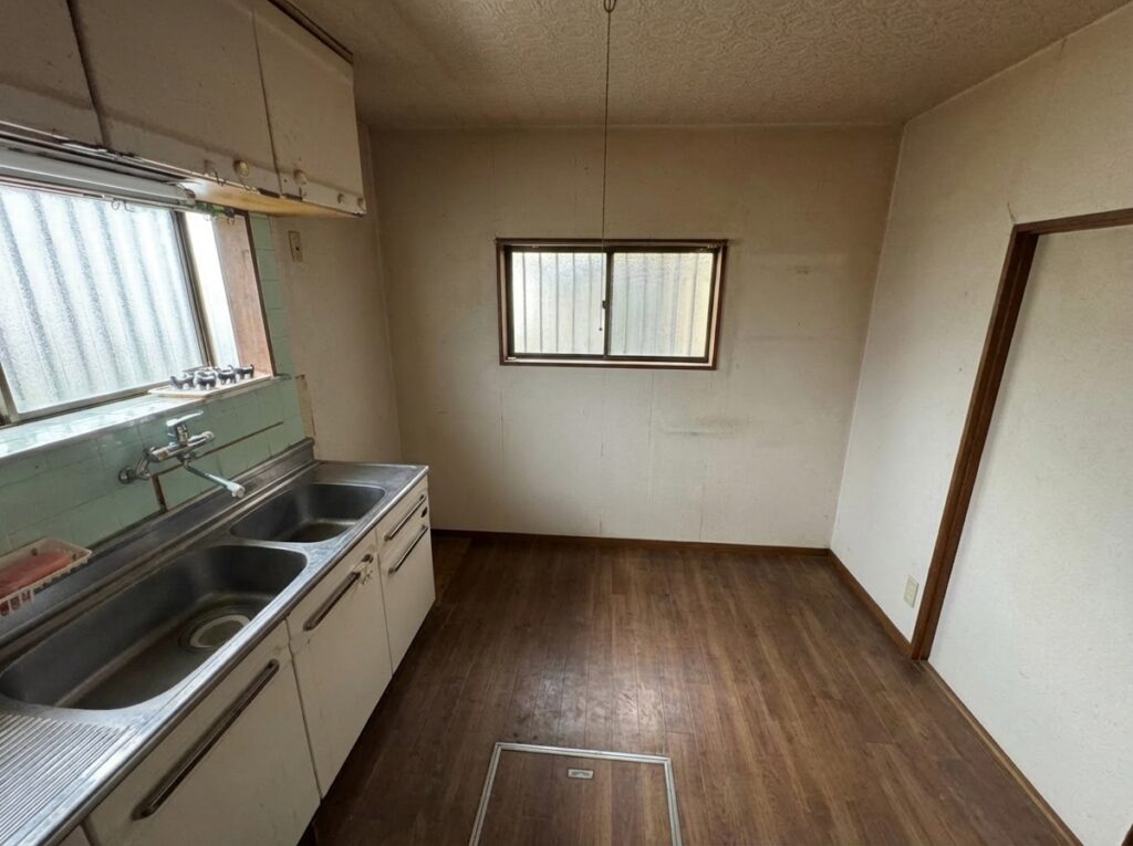 山口県美祢市1RアパートF様のゴミ屋敷片付け事例 After