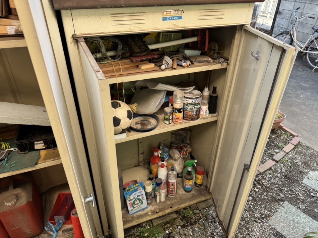 広島県広島市安佐南区4LDK戸建てN様のゴミ屋敷片付け事例 Before