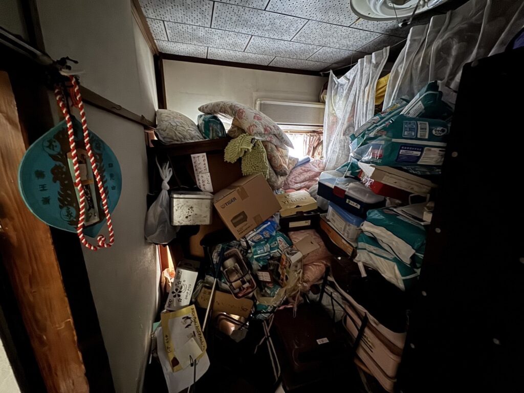 広島県大竹市3LDKマンションS様のゴミ屋敷片付け事例 Before